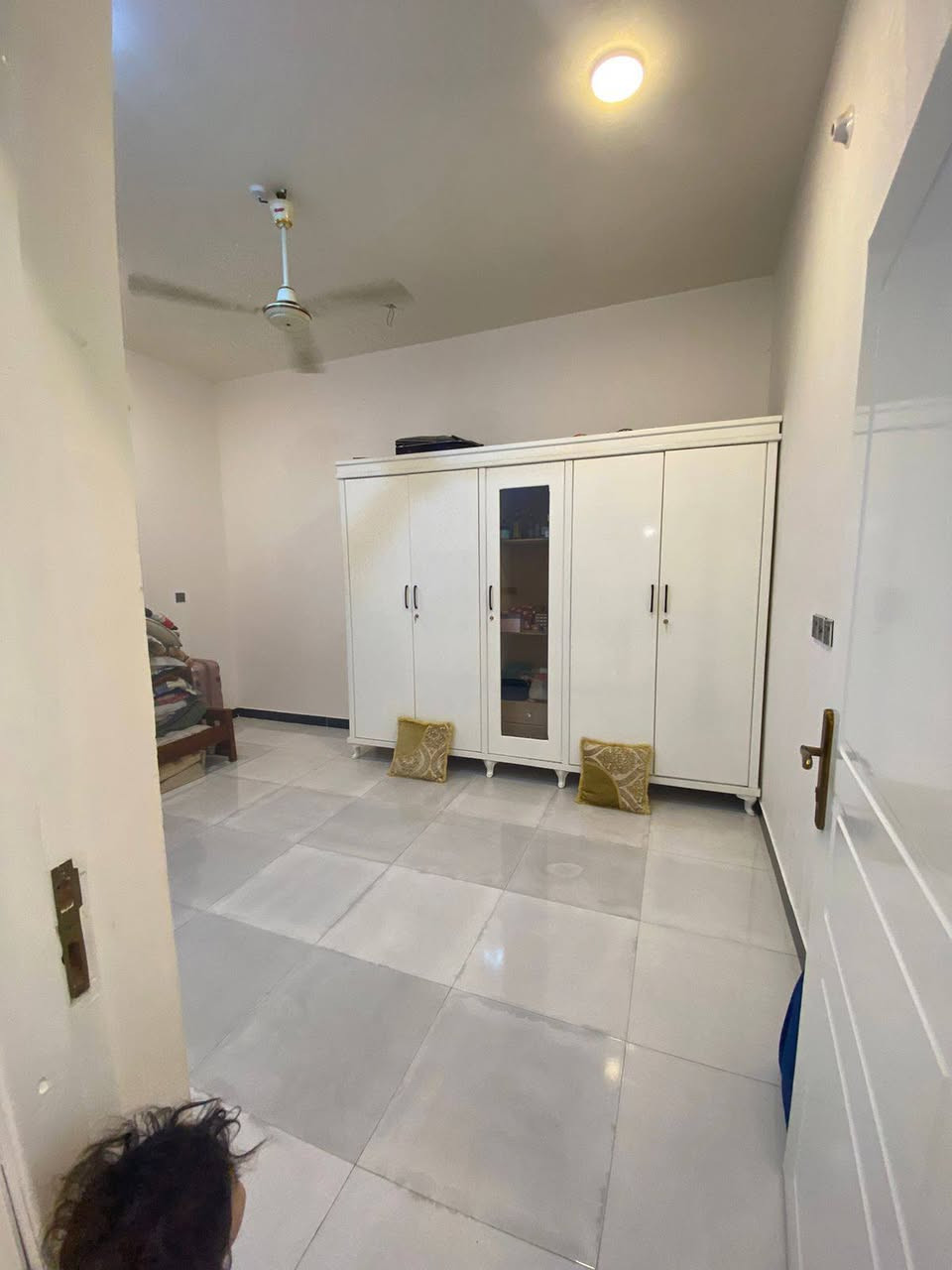 بيت للبيع طابق واحد مساحه ١٥٠+فضله كامل خدمات في حي التضحيه ركن تبليط علئ شارعين مطلوب اسكان ٥٢لاستفسار علئ الرقم ***********
