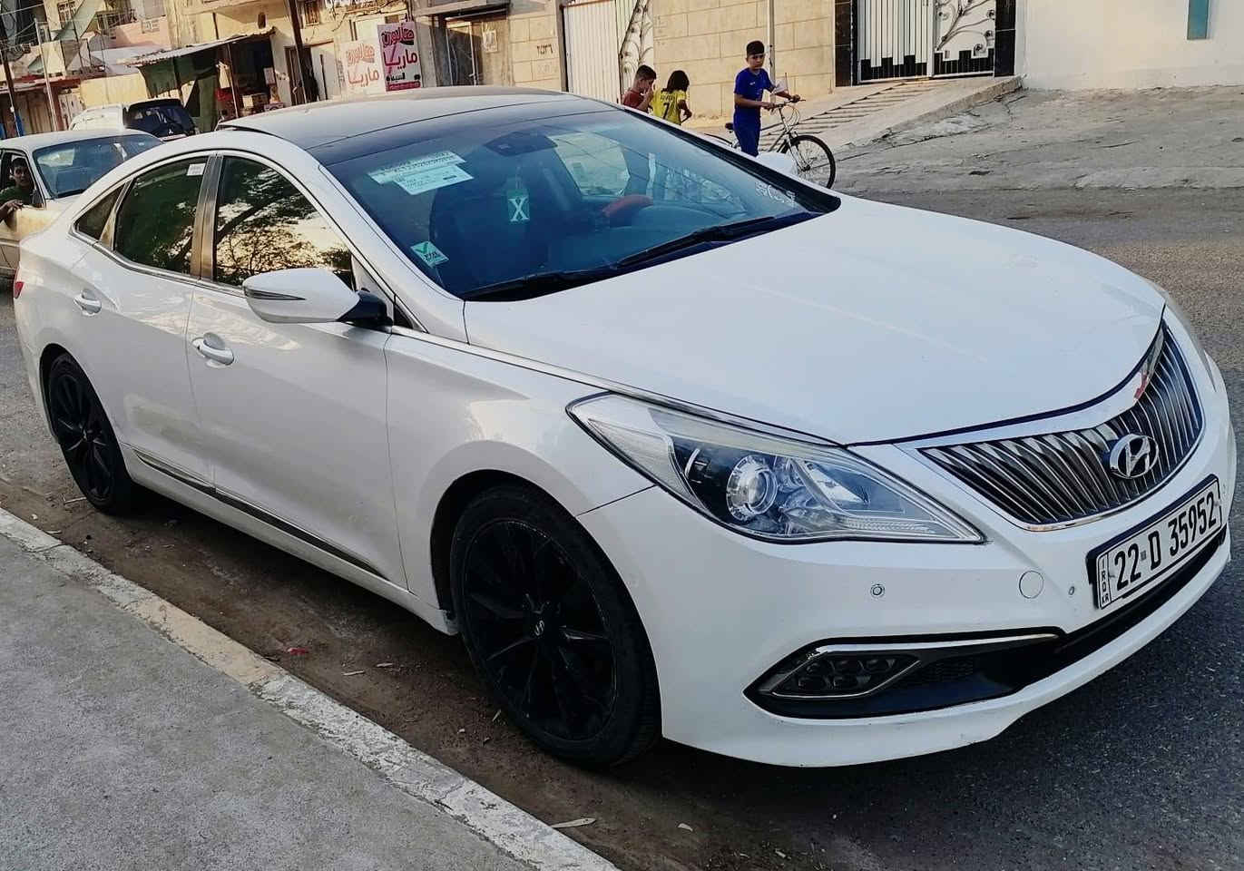ازيرة  خليجي موديل  13 (1 على 1 فول ) جاملغ الايسر الخلفي نص قطعه صبغ تقريبا شبر في باب السائق بارد فقط محرك 3000 ما مفتوح سقف بارنوراما الاستفساراكثر على?***********رقم واتساب فقط?
