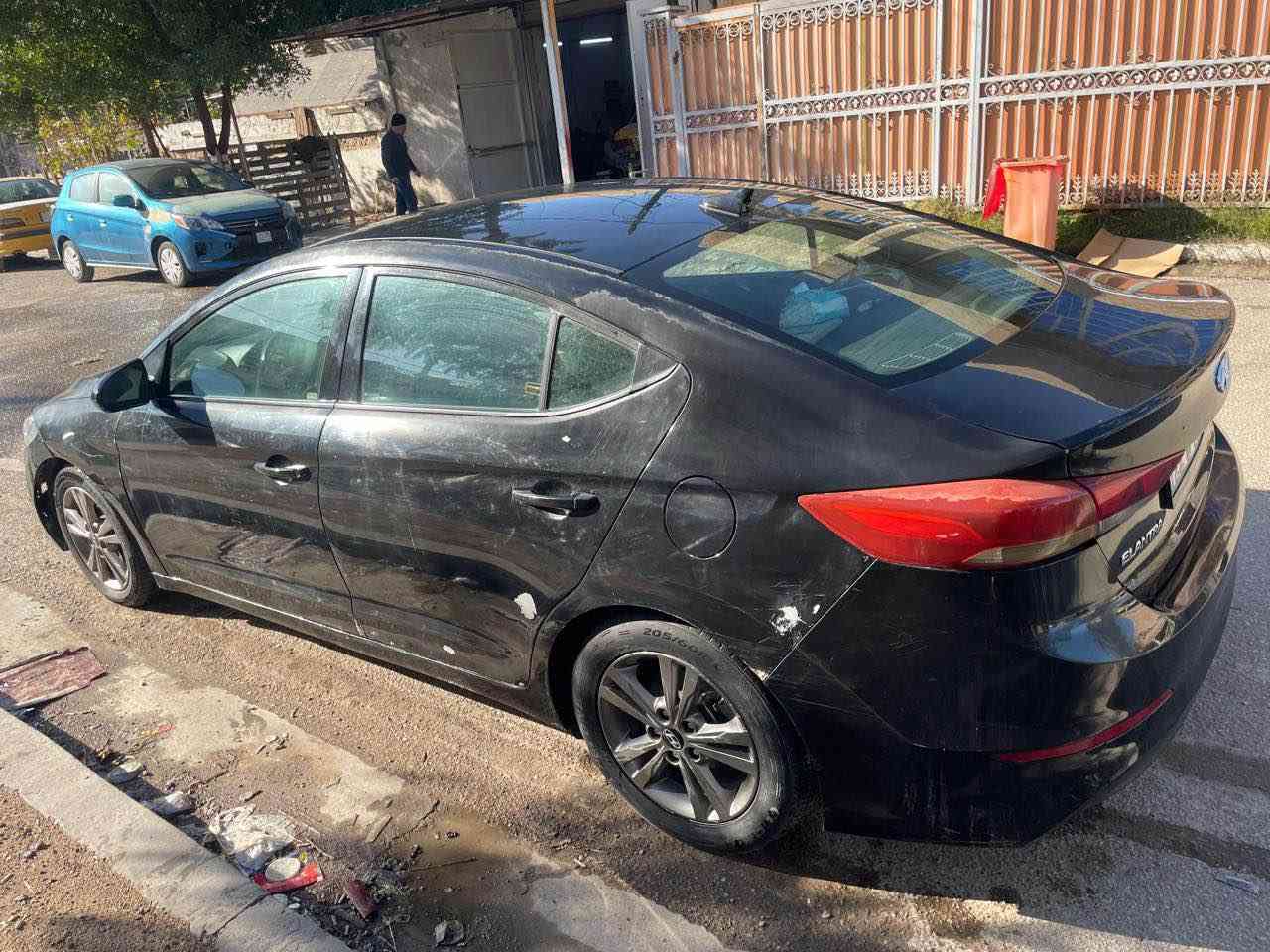 الانترا موديل 2018 شاشة كبير 
للبيع فقط
صبغ حزام 
كير محرك تبريد صدر جيد جدا 
السيارة بغداد زيونة 
السعر 104 بيها مجال 
*********** بغداد, العراق
