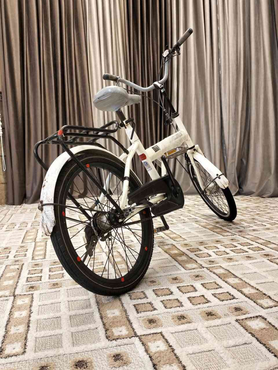 السلام عليكم بايسكل تكسي حجم 24 گير وعگرب وحساس ياباني اصلي السعر 70 وبي مجال بغداد المشتل رقم الهاتف ***********
