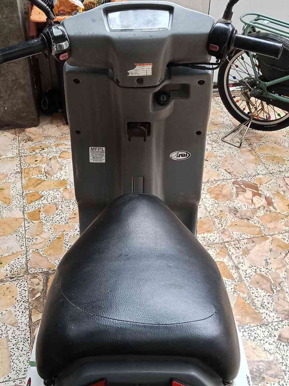 دراجة بيكم نظافة كلش نظيف استعمال قليل محرك برغي ممفتوح بية كلها على البلاد كهربائيات اشاير استان كهربائي سلف وهندر كلهن شغالات مكاني بالبصرة 
***********
