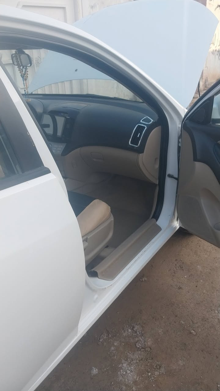 السلام عليكم
سياره افانتي لبيع  مديل ٧  رقم ديالى شرط التحويل  السعر (٨٧ ) وبيها مجال لون أبيض بيها صبغ حزام اثر شخوط واي دواخل مابيها السياره جاهزه بيها غرفه تخبل من شاشه وكامره  ودوشمه الارضيه و الكشنات وتبريد ثلج  تدفئه شغاله كير مظبوط المكينه نص عمر بس انطيك تراى وين ماتريد تحكمات ستيرن كله شغال لايتات دشبول كله شغال جام كله يصعد وينزل صدر أمامي نص عمر خلفي مابي شي السياره حلوه وهاي الصور أمامكم وكلشي واضح بيها والسياره مكانها ديالى المفرك وهذا رقمي***********
