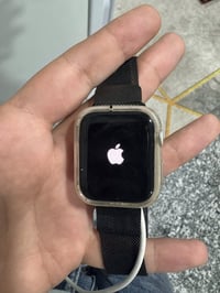 ساعه SE ٤٤مم • نظيفة ٩٥٪ • سماعات ابل مشاكل