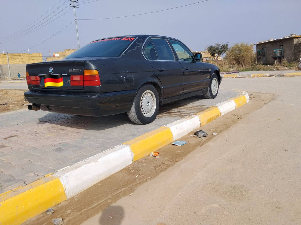 سلام عليكم بي ام 525 أصل بليته وسنويه مكينه مفتوح 25 كير اوتو مكفوله من ضربه موديل 89 سياره بلاديه بيه جراد رقم انبار مسروع وطني كهربائيات بلاد بدون اي جطل كله شغاله سياره عوزه ترتيب بصيط  حداديه تعبانه الكدام مكان كوت مركز المدينة سعر 34 بيه مجال اي ستفسار على رقم انتصال واتساب *********** بيع فقط
