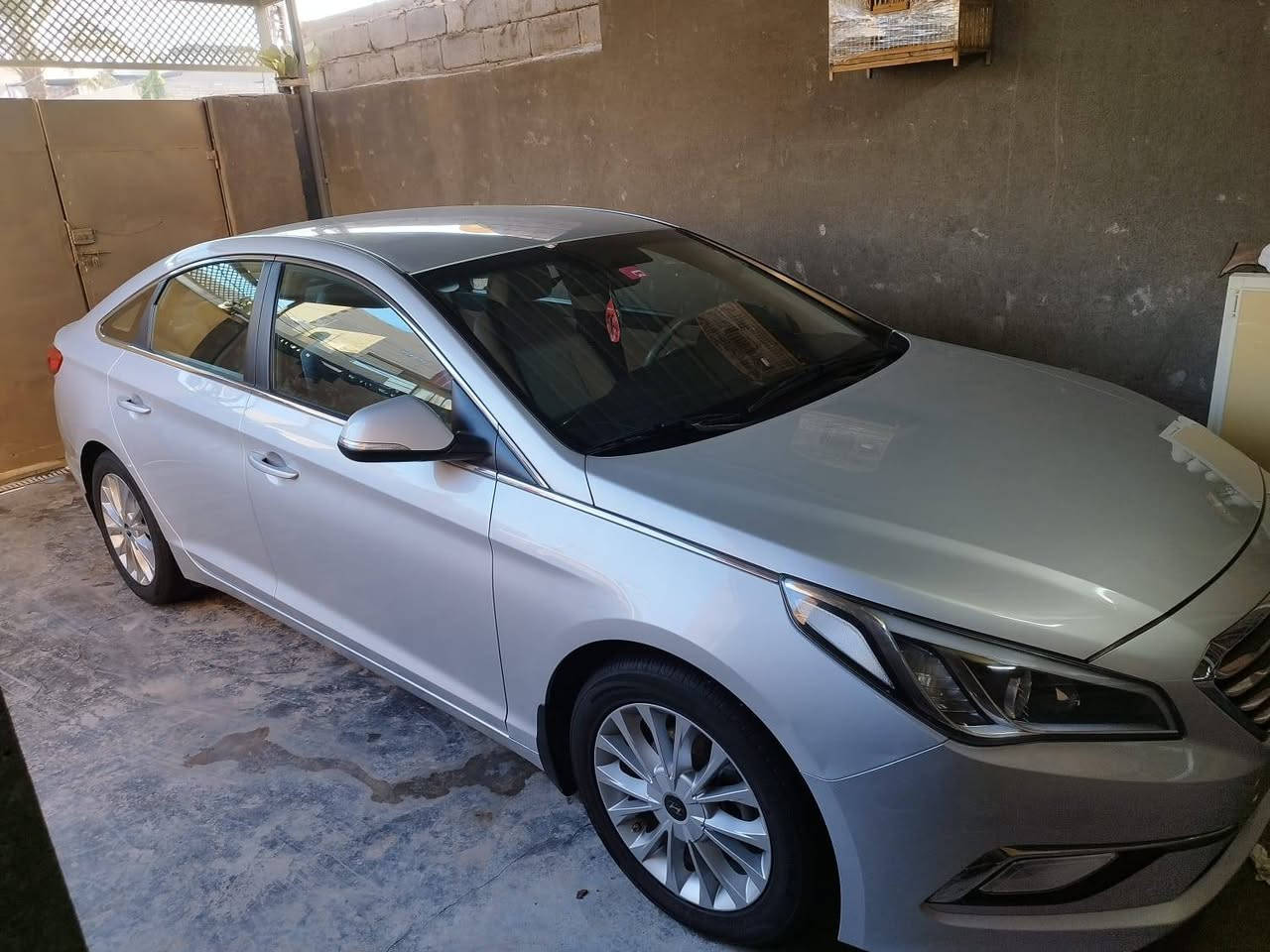 السلام عليكم 
سيارة سوناتا 2017 خليجي رقم اربيل بأسمي مكفولة كفالة عامة ماشية 99 الف حقيقي 
السعر 172 
السونار مرفق بالمنشور مع كتلوكات سيارة

رقم الهاتف ***********
***********
مكان السيارة بغداد بغداد, العراق
