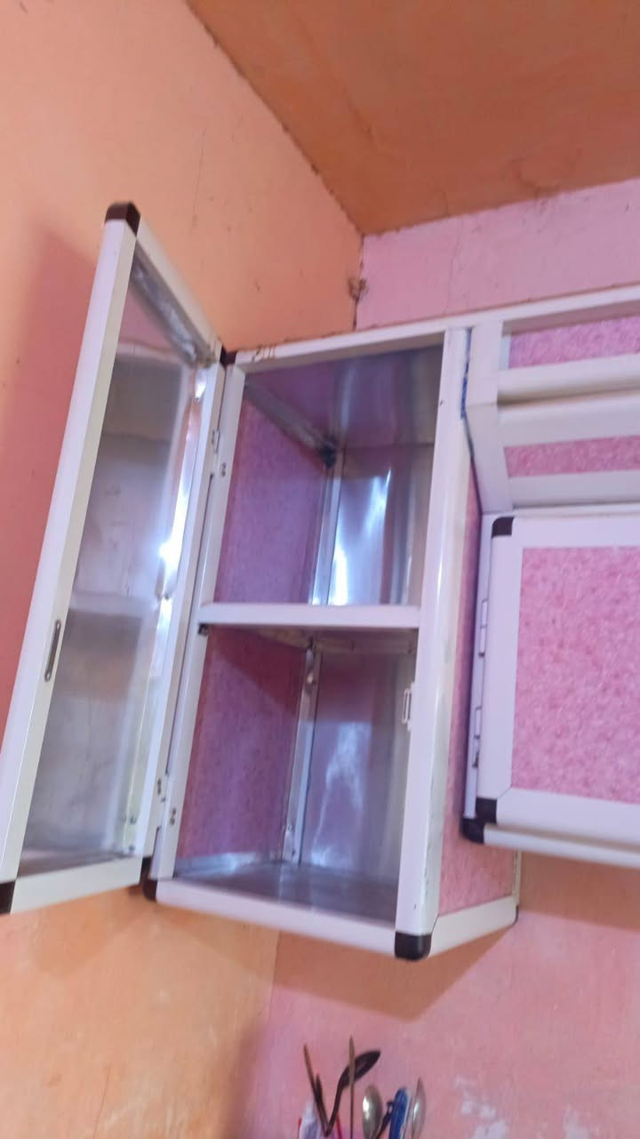 السلام عليكم عندي اغراض للبيع السعر خاص واتساب موجود مكان كربلاء الحر ***********
