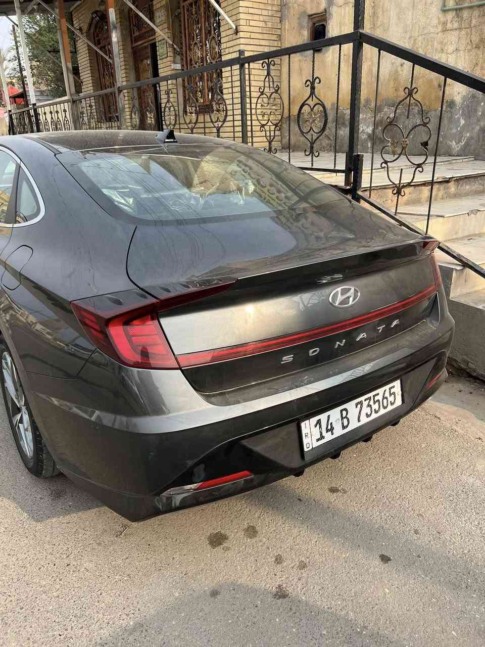 سوناته موديل 2023 امريكي ضربته بنيد  شويه من جاملغ والباقي كفاله  رقم بصره بسمي تحويل مكينه وكير وتبريد وحداده كفاله  مكينه 2500 رقم تليفون *********** المكان بصره
