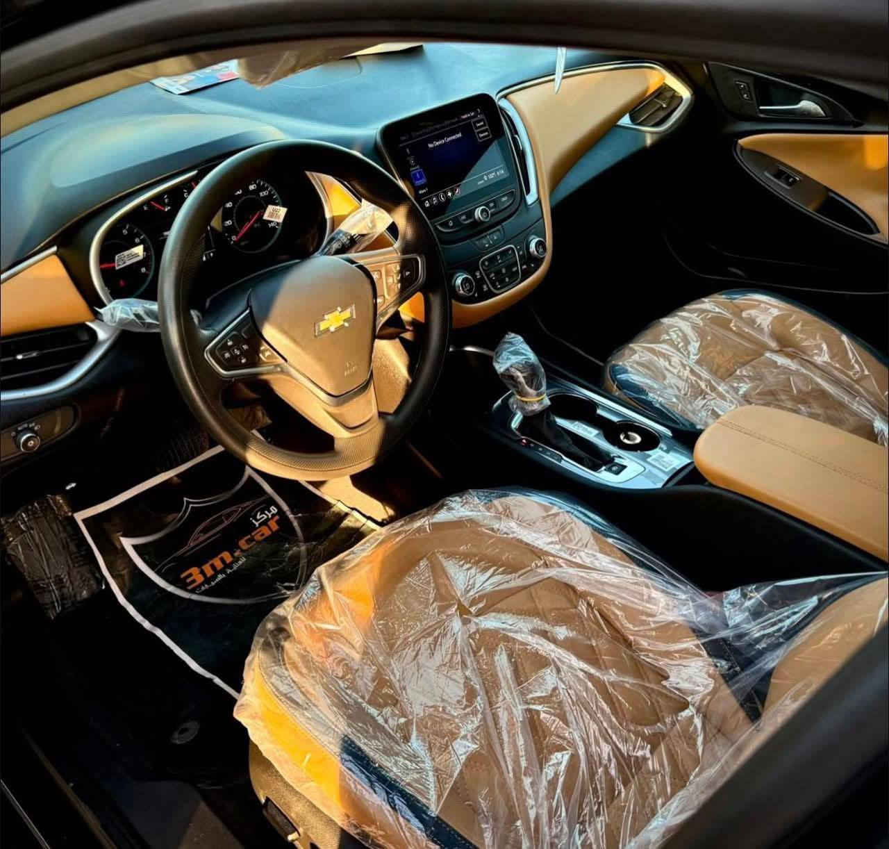 شيفرولية ماليبو موديل 2020
•الضرر : سرقه 4 قطع فقط بدون حادث
•الرقم : نجف حره بأسمي ( تحويل ثاني يوم)
•المواصفات :
▪️السيارة : شيفرولية ماليبو LT لون اسود
▪️المحرك : 1.5L تربو (اربعة سلندر)
▪️العداد : 140 
▪️حجم الويل : ويل كب البرمير حجم 19 
▪️غرفة السيارة:كشنات جلد مشمشي 
▪️شاشة الدشبول حجم كبير (ايباد)
▪️تحكم فول كهرباء لكرسي السائق
▪️بصمات عدد 2 للابواب مع بصمة جنطة وبصمة تشغيل وتشغيل عن بعد 
▪️تبريد قطعتين امامي وخلفي
▪️تدفئة لكراسي المقدمة
▪️سستم صوت
▪️تحكم ستيرن جهتين بلوتوث وحاكية وكروس سرعة وتحكم صوت 
▪️نظام ABS مانع انزلاق
سياره على ايدي مال جناي مو بياع شرهه
شراي خابرني وتدلل مو شراي رجأ لا تكسر بحلال العالم كلشي موجود بلسوك

السعر المطلوب : 117 مع المجال 
الاتصال على : ***********
