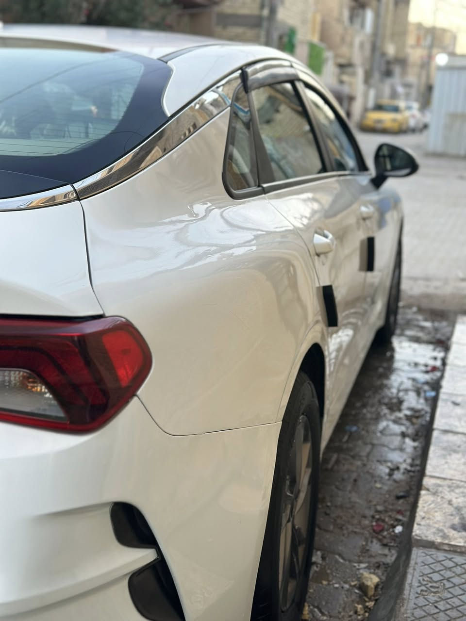 𝟐𝟎22𝐊𝐈𝐀 𝐊𝟓 - 𝐆𝐓...      كي فايف بيع او مراوس
مرقم شمالي اربيل تحويل او وكالة
اللون :أبيض :         

المواصفات:LXS معروف  

فـــول فـــول 1.6تيربو 

فول لاخير سيارة 

تشغيل عن بعد   

كشنات قماش

السيارة كامره محيطي 360 درجة رادارات  

توقف ذاتي

قيادة ذاتية 

نظام ترحيب عند الاقتراب 

نظام تنبيه خروج من مسار 

ماصدة ذكية زنون لد برتقالي 

4 انظمة قيادة :NORMAL/SPORT/SPORT +/Confart 

شاشة كبير + بيهة نظام مثل شاشات تعلي صوت عل حركة 

5 مداخل USB

نظام ابل كار بلي 

نظام خرائط بلادي 

شاشة اعطال 

نظام تحدير داخل عند اي مشكلة 

صندوق ذكي عند الاقتراب 

سايد بريك بصمة 

اوتو هولد  

بيهة تحكم بصوت محرك من شاشة 

ويل حجم 1.6

السيارة بعد بيهة بعد مواصفات 

اتصال او وتساب ***********📞 
***********
مكاني بغداد 

حادث بسيط جدا بدون دواخل مكفول لغود شواصي كَير مكينه وظع الشركة بدون تبديل ليبل واحد سيارة مال جناي مناقصه اي شئ 

السعر 150بيه مجال للطيبين
