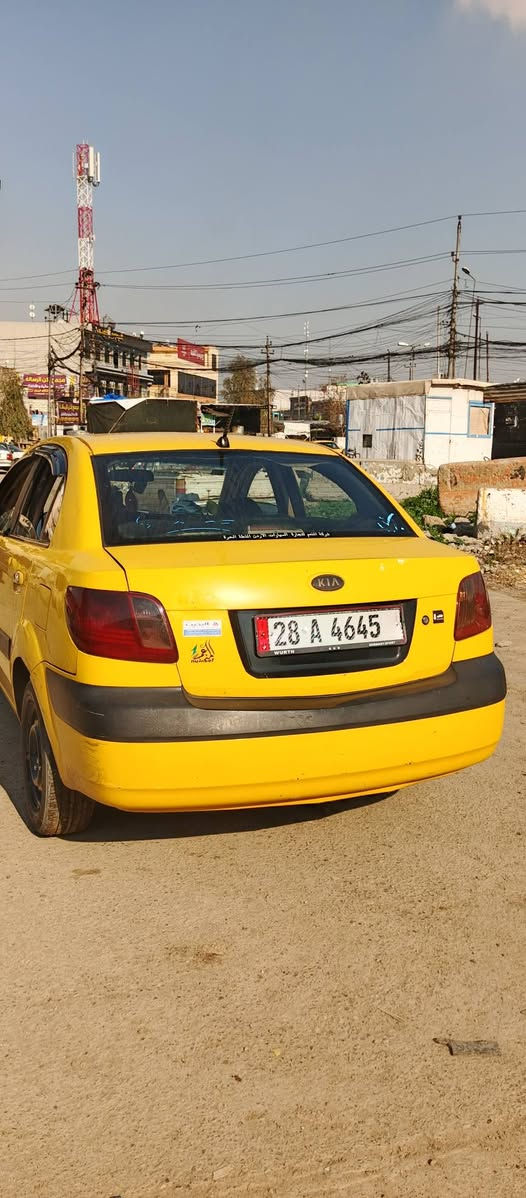 للبيع كيا ريو موديل 2008 كوبون بانزين بيه  الكير شرط بس المكينا بيه رخاوه تحويل من الشرعي اني شرعيه بيه طخا بل جاملق اليسار ولصل بدايت الشاصي السعر 72 الشراي يتصل خاص ماوب ***********

