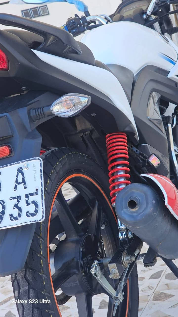 سلام عليكم موطور هاوجي مسجل الوحات نكليزي موديل ٢٣ صارله شهر من شديته سعر 17 ونص بي مجال رقم ***********
