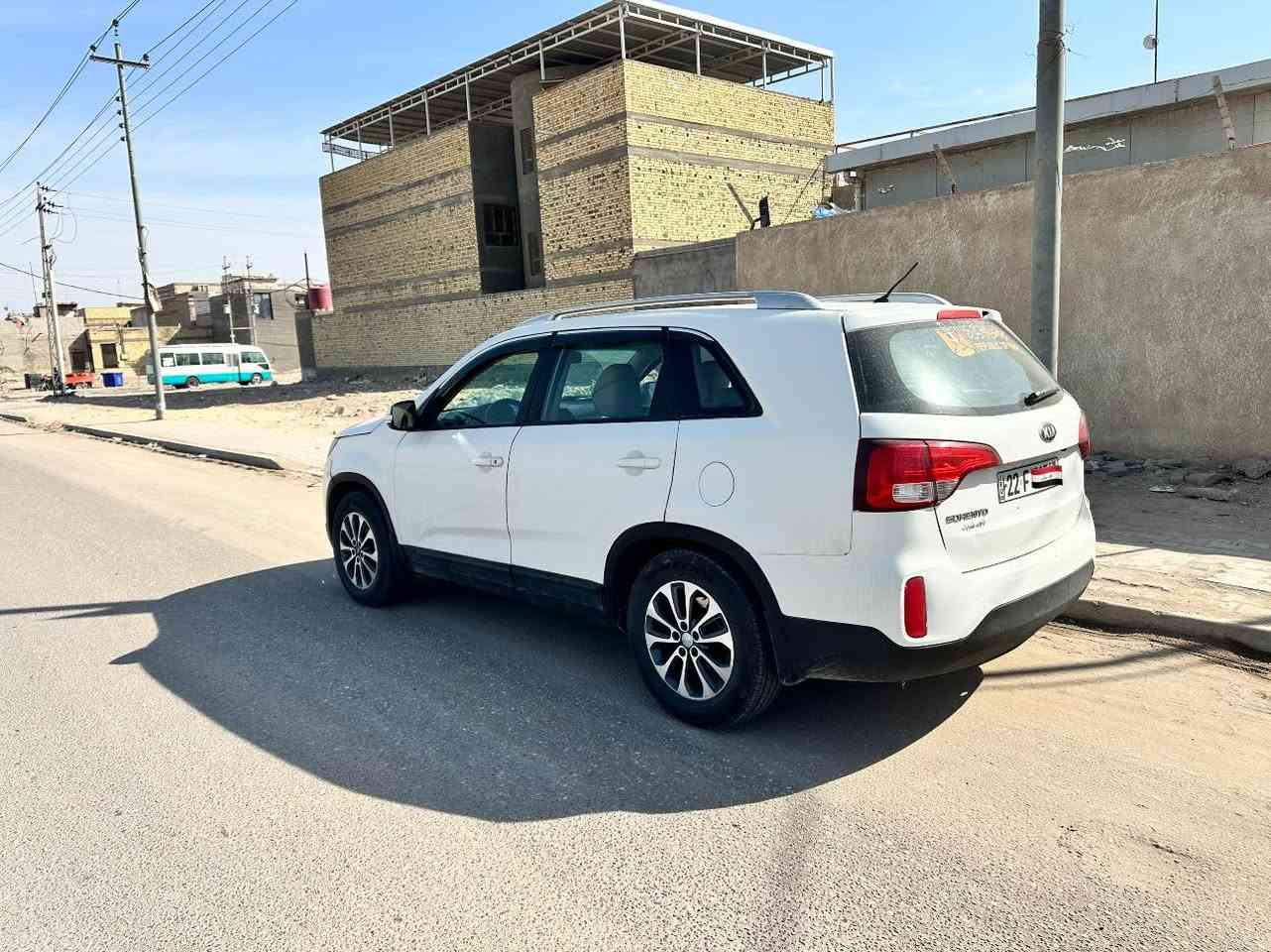 سورنتو 2014 
خليجي 7 راكب
تبريد 3 قطع
مكينه دوش 2400
السيارة جاهزة مكينه وكير وكهربائيات
وتايرات جدد مانقصها شي 
رقم شمالي سنويه صار سنه من انتهت
تريد وكالة او تحويل موجود
البدي غير مكفول السونار موجود
السعر 115 وبيها مجال 
البصرة كرمة علي
***********
