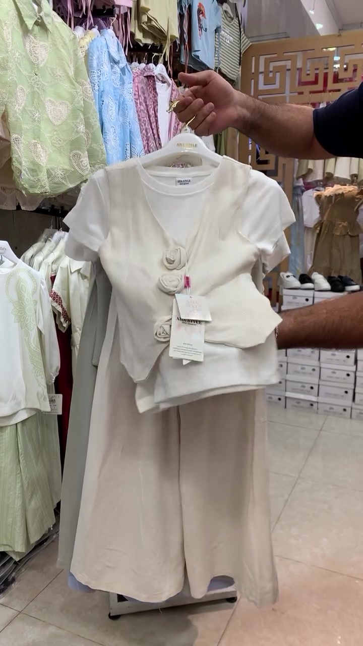 طقم بناتي لنن 3 قطع سعر 25 فقط 
قياس 10-12-14-16 سنة


**إذا كنت صاحب هذا الإعلان وتريد حذفه لأي سبب، رجاءا أرسل رسالة إلى الدعم الفني**