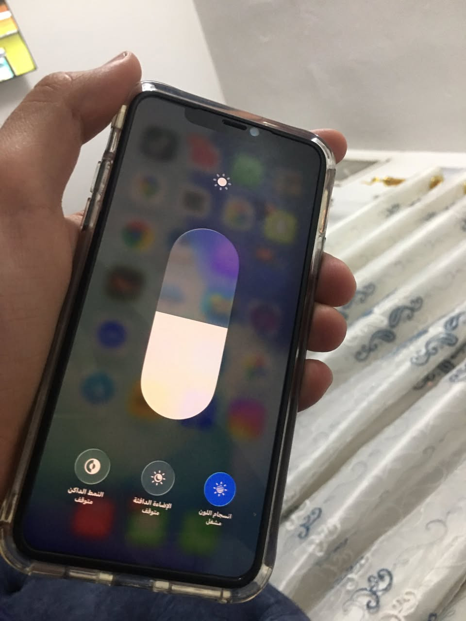 السلام عليكم 
عندي 11 برو ماكس 256 
فيس ايدي شغال 
جهاز مبدل شاشه احسن نوعيه 
وبطاريه هم نوعيه تمشي نهار كامل 100 قدرتها قبل اقل الشهر بدلتها 
وزر الصامت واكف 
و سماعه الفوك مرات بيها وشه 
جهاز شغال بدون مشاكل و زر وسماعه تصليحهم 30 الف 
السعر 220 وبي مجال بسيط


**إذا كنت صاحب هذا الإعلان وتريد حذفه لأي سبب، رجاءا أرسل رسالة إلى الدعم الفني**