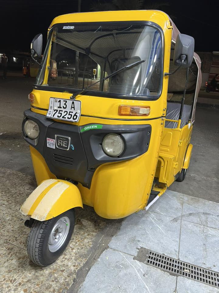 22سنويه ورقم ميسان المجر الكبير. مكلف بالنشر  تكتك تجفيت فقط  السعر 9وربع  وبيها ميال للطيبين ***********
