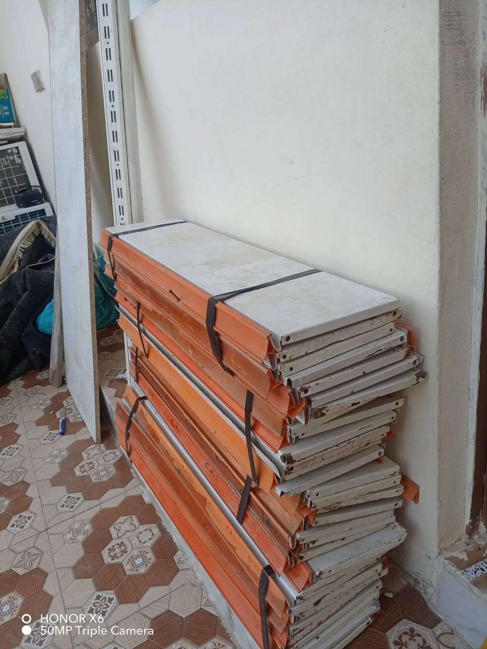 ٣٥ قطعه نظيفات للبيع *********** ملات محل كامل بسعر مناسب

