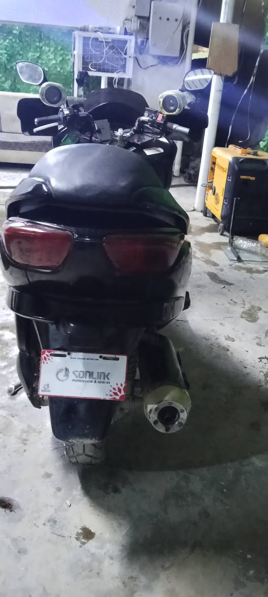 FORZA MF 08
كامله مكمله دراجه حلو ونظيفه كهربائيات شغاله مكينه ناعمه احله من صور بهواي 
السعر٨٥٠ وبيها مجال مكاني ديالى خالص ***********
