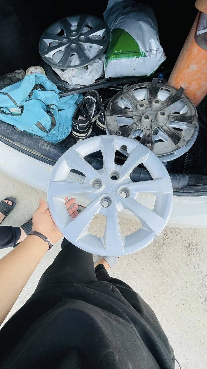 كبات أصليات مكاني حله ماعندي توصيل   قيم واخذ  ***********.                             وعندي راديترات ريو ٢٠ مزروفات الي يحتاجهن لو القزان بخدمته.   وعندي عبوه تجاريه هم ريو ٢٠  مجاول بيهن تسريب خفيف هم الي يحتاجهن بخدمته وبرده مال جامه خلفيه
