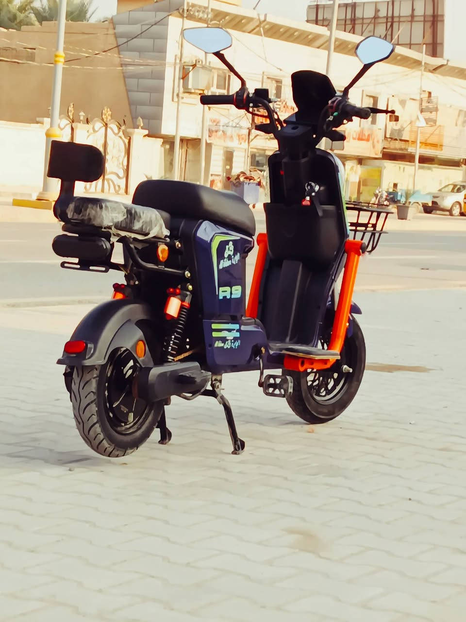 دراجه شحن ار 9 فول شي على شي ما عندكم شي بلاش اريدها ب 450 وبيها مجال لعيون طيبين ملف 2000 5 بطاريه مكاني كربلاء اللي يحب خلي يتواصل بالخدمه رقمي ***********
