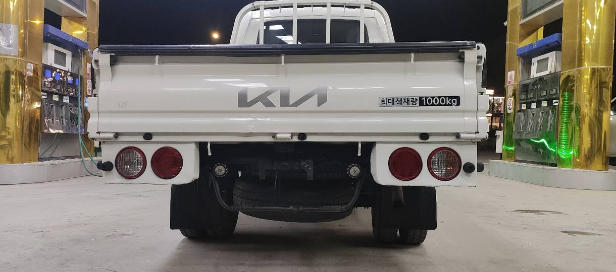 سەرەتابەناوی خوا 
کیا بیلاد 2011 ئەبو کلاج
3000سۆپەر مە کینە ڕەش ئەبوشفرە
5دووگەمە 
کوشن هیتەرە
سەلە  سەیارە کە بێبۆیاخە
ساجمەلە کی 
 ئاوێنە کارەبای
سویج کۆنتڕۆڵ    ABS
تەبریدساردوو گەرم 
بریکی بەسراوە
حاسە 
دەبڵسپێر 
6تایەی لۆک
قەترە حایزی نییە
ڕۆن و فلتەری گۆڕاوە
250مەسرە فینییە
***********
***********
