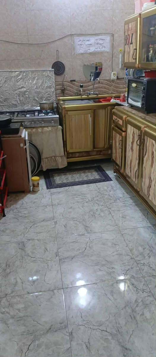 🏠دار سكن للبيع 🏠 المساحه 100 الواجهه 8ونص والنزال 11 غرفه نوم♦️ وصاله ومطبخ وبراني وصحيات داخليه وخارجيه هذا الطابق الارضي الطابق الثاني غرفه نوم كبيره 7امتار وصاله ومجمع صحيات وسطح♦️♦️♦️🌹🌹🌹✨✨
بين المدارس الصينيه والمستوصف  حي الزهراء مطلوب اسكان 16
 صاير على ساحه متنزه  مساحته بيت طابقين ✨✨🌹🌹
منطقه كامله الخدمات بها♦️♦️🌹🌹
التفاصيل اكثر واتساب 📱
‏‪***********‬‏📱
***********📱
