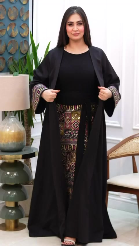 إعلان "إبداع بلا حدود" 🪡✨
إلى شركاء النجاح.. نرحب بأصحاب المحلات، وبيجاتنا الراقية، وتجار الجملة المتميزين 🤝
​يعلن معمل [ازياء  سنينة بوتكس] عن استعداده التام لتلبية كافة احتياجاتكم من أرقى الموديلات النسائية، بخياطة عراقية ترفع الرأس وبدقة متناهية.
​نحن متخصصون في تجهيز:
​الفساتين: بكل أنواعها (سهرة، كاجوال، فساتين حفلات) بأحدث القصات. 👗
​العبايات والقفاطين: لمسات فنية تجمع بين الهيبة والجمال. 👑
​أطقم المحجبات: موديلات أنيقة وعصرية تناسب ذوق زبائنكم. 🌸
​الطلبات الخاصة: مستعدون لتنفيذ أي تصميم أو "موديل خاص" تطلبونه بدقة "خياط اللوكس" وبأعلى معايير النظافة. 📐
​ليش تتعاملون ويانا؟
​تنوع وخبرة: معملنا يغنيك عن البحث، كل شي تحتاجه نجهزه إلك بمكان واحد.
​شغلنا "مراية": نركز على أدق تفاصيل التشطيب (الفنش) حتى نضمن رضاكم ورضا زبائنكم.
​أسعار الجملة: نوفر لكم أنسب الأسعار اللي تضمن لكم الربح الطيب والمستمر.
​التزام بالوقت: موعدنا وياكم ميزان، والسرعة بالتنفيذ شعارنا.
​مستعدون لتجهيز طلبيات الجملة والكميات لكافة المحافظات.
​تفضلوا بمراسلتنا لرؤية بقية أعمالنا، أو تواصلوا معنا مباشرة عبر:
📞 *********** 
أو عبر رسائل الصفحة (الرد فوري).
​[]ازياء سنينة بوتكس . إحنا المصدر، والفخامة عنواننا.
