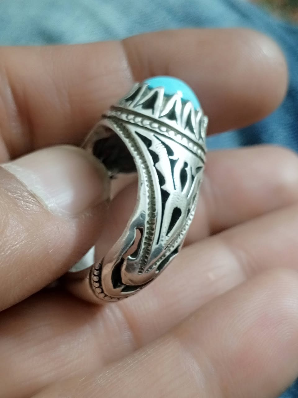 نيشابوري قطعه رووعة صياغة يدوية ثقيلة ١٢٥ ألف بغداد ***********
