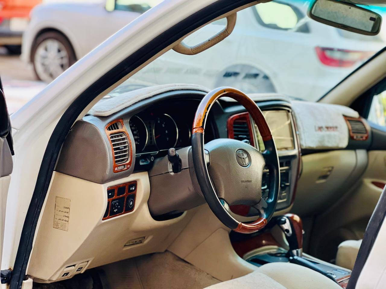 لاندكروز خليجي مديل 2006 سعر 168قابل للتفاوض الأستفسار اتصل ***********مكفوله كفاله عامه من الضربه والصبغ والتبديل فول مواصفات GXR واحد على واحد فتحه سقف تحكم ستيرن شاشه كبيره كامره خلفيه دواره كشنات كهربائي داخل بيجي مري كهربائي شفط اريل كهربائي حساسات امامي وخلفي ثلاجه دبل تانكي 7 راكب 3 قطع تبريد مكينه 6️⃣ سلندر مكينه وكير مكفولات + منضومه غاز حداديه جديده تخم تاير تبريد ثلج ❄️ رقم نكليزي مشروع وطني سنويه ل 29 مكان سياره كربلاء
