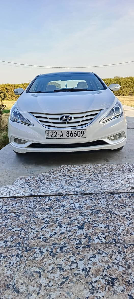 سوناتا
سوناتا٢٠١٠ شكل ال١١ خليجي 
كفاله عامه عدشبر صبغ بلدور الخلفي

سيارة جاهزة 
ماشي ١٤٣
صدر جديد
 تايرات تخم جديد
 رقم انكليزي 
مكينة 2400 دوش 

مكان السيارة بابل مشروع المسيب
السعر ١٢٠ وبيها مجال
***********
