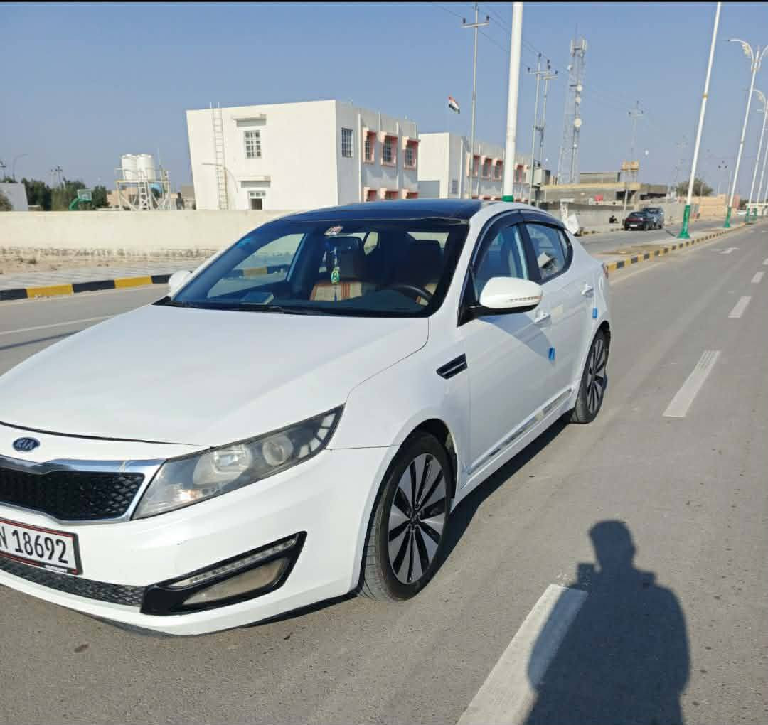 السلام عليكم 
كيا اوبتما 2012 خليجي
السياره نظيفه وفول مواصفات
بصمه
لايت زنون
بانوراما
تحكمات ستيرن
ويل كب vip
سنويه بأسمي
دوشمه جلد نظيفة
مري شفط
تحكم بالمري
السعر 130
رقم صاحب السياره ‏‪***********‬‏
مكانها الناصرية ناحية المنار
