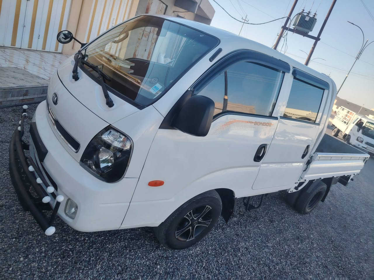 سلام عليكم
كيه أدوات موديل ١٥

اوتماتيك السعر ٦٥

سارة جديده تبريد شغال جاهزه

ماناقصه شي
***********
***********
