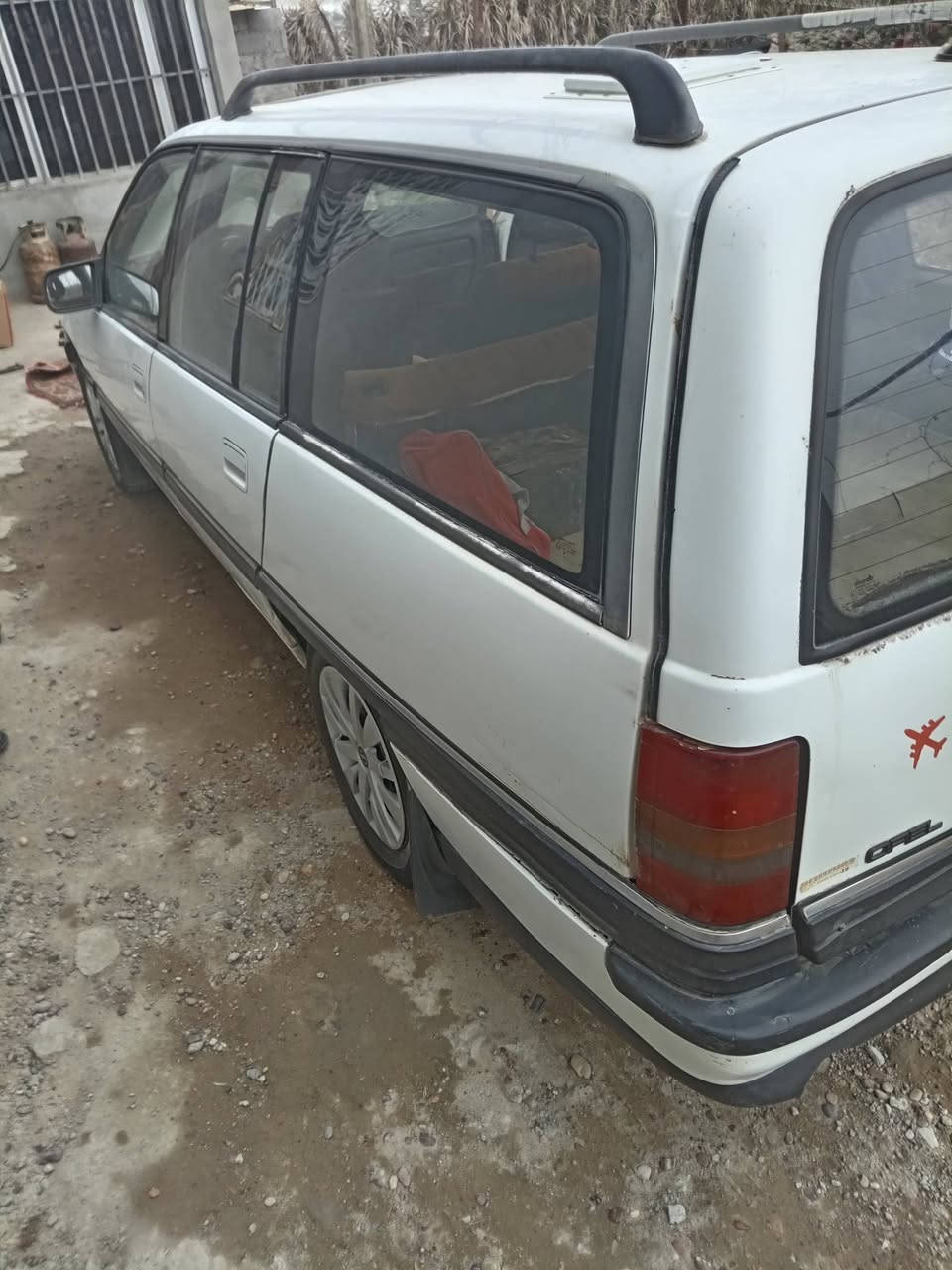 سلام عليكم للبيع اوميكا ستيشن بلادي بدون صبغ ولاطخه ولاخياس كهبايات بلادي محرك ٢٤كير عادي محرك بيه صوت بل بطاله مال كمشفت سيارة خير من الله تخم تاير السعر ٤٠ وبيه مجال مكان بغداد رقم نينوى انكليزي بسمي شرط تحويل عنوان سياره بغداد ابو غريب
استفسار تصال *********** واتساب
***********
