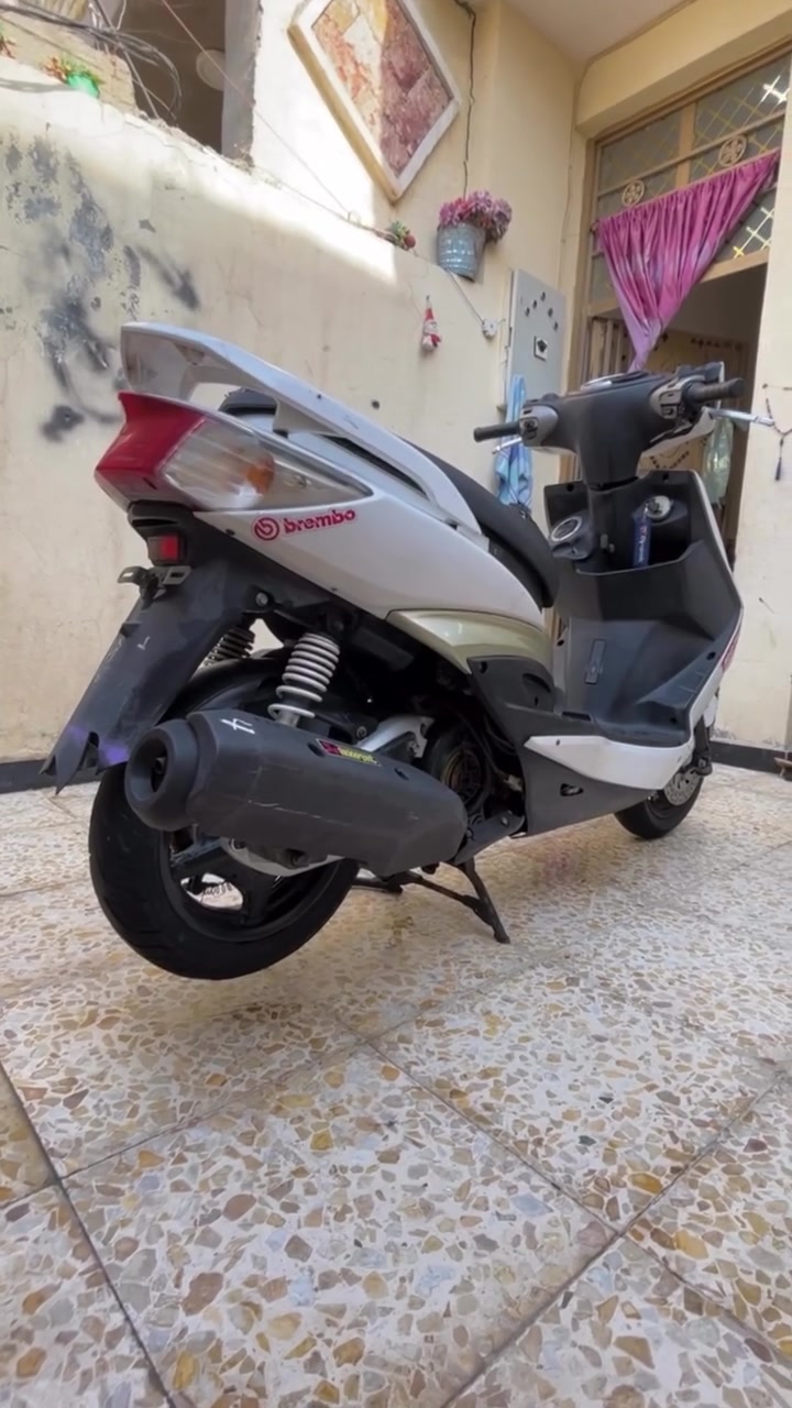 سلام عليكم شباب سكنس فحل نوزل البيع دراجه رمبه مكفول من كلشي دشبول 3الون دراجه شلعه ومعدل مكاني بغداد بلديات خاص مقفول ***********
