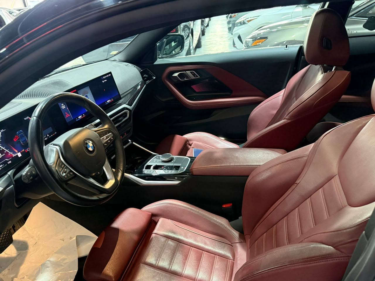 السلام عليكم
للبيع

BMW 230i موديل 2023

مواصفات السيارة:

داخل جلد احمر تحكم كهرباء وتدفئة

داتشو كبير

شاشة متصل

كامرة

حساس امامي خلفي

رادار

تحديد مسار

سلايد روف

ومواصفات البي ام المعروفة

السيارة ماشية 48 الف كيلو وليس ميل

السيارة ايرباكات كلها بلادي بدون دواخل وشواصي شرط

الصبغ ٣ قطع وقطعتين كلير امريكي(جاملغ وباب السايق) صور السونار مرفقة وصور الحادث

السعر المطلوب 235 ورقة وبيها مجال بسيط

مكان السيارة اربيل

رقم التلفون ***********
