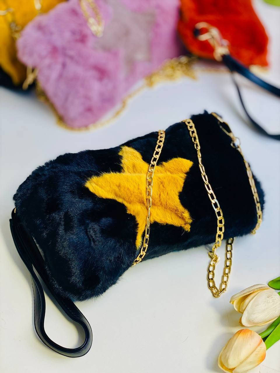 👛ترند الموسم👛

🎁حقيبة النجوم من القماش الفرو 💸، مع سحاب ذهبي👛 وشريط يد أسود. 
 🔔مصنوعة من قماش خفيف الوزن ومتين

دزاين جديد لموسم 🎶2026
تركي درجة اولى 🇹🇷💯
كوالتي عالي جدا 👍♥️

🎁متوفرة ب 6 الوان 🎁

السعر ٦  الاف 

🚘يوجد خدمة توصيل لجميع محافظات العراق ٤ الاف🚘


**إذا كنت صاحب هذا الإعلان وتريد حذفه لأي سبب، رجاءا أرسل رسالة إلى الدعم الفني**