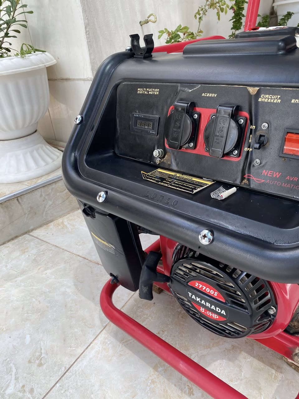 مولد بانزين 8 أمبير / 2KV
السعر 350 الف / ***********
