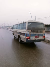 كوستر البيع سعر ثلاث ملايين بيها مجال التواصل على الرقم 07510614021