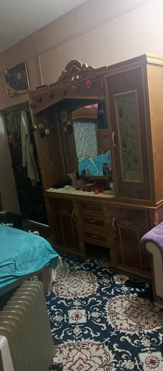 غرفه نوم عراقي تسكام ثقيل كلشش ام 6 ملحق طابقين مسرح اخت الجديده شخط ما بيها سعر 1500 كربلاء حي القادسيه ***********
