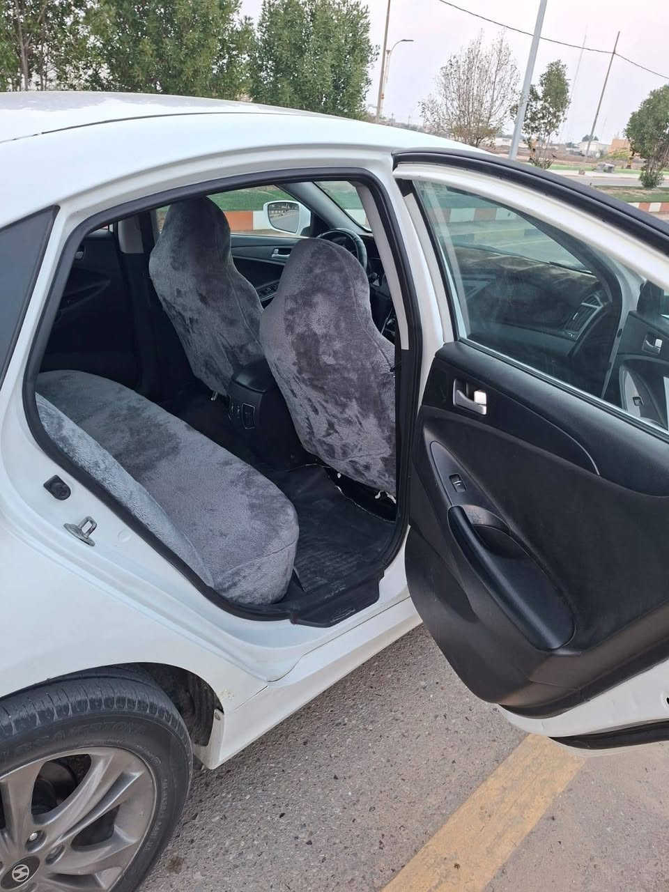 السلام عليكم سوناتا وارد كوري مديل 16
رقم اربيل سنوية ل28 عندي بيها وكالة بدون ضربة فقط رشات صبغ الكوري ما ينكفل من الصبغ  محرك 2000 Lpiمحرك كير تبريد كلة بشرط السيارة ما ناقصها اي شي ترايك وين ما تريد 

السعر 128 وبيها مجال 

صور السونار موجودة ويا الصور 

للاستفسار 

***********
