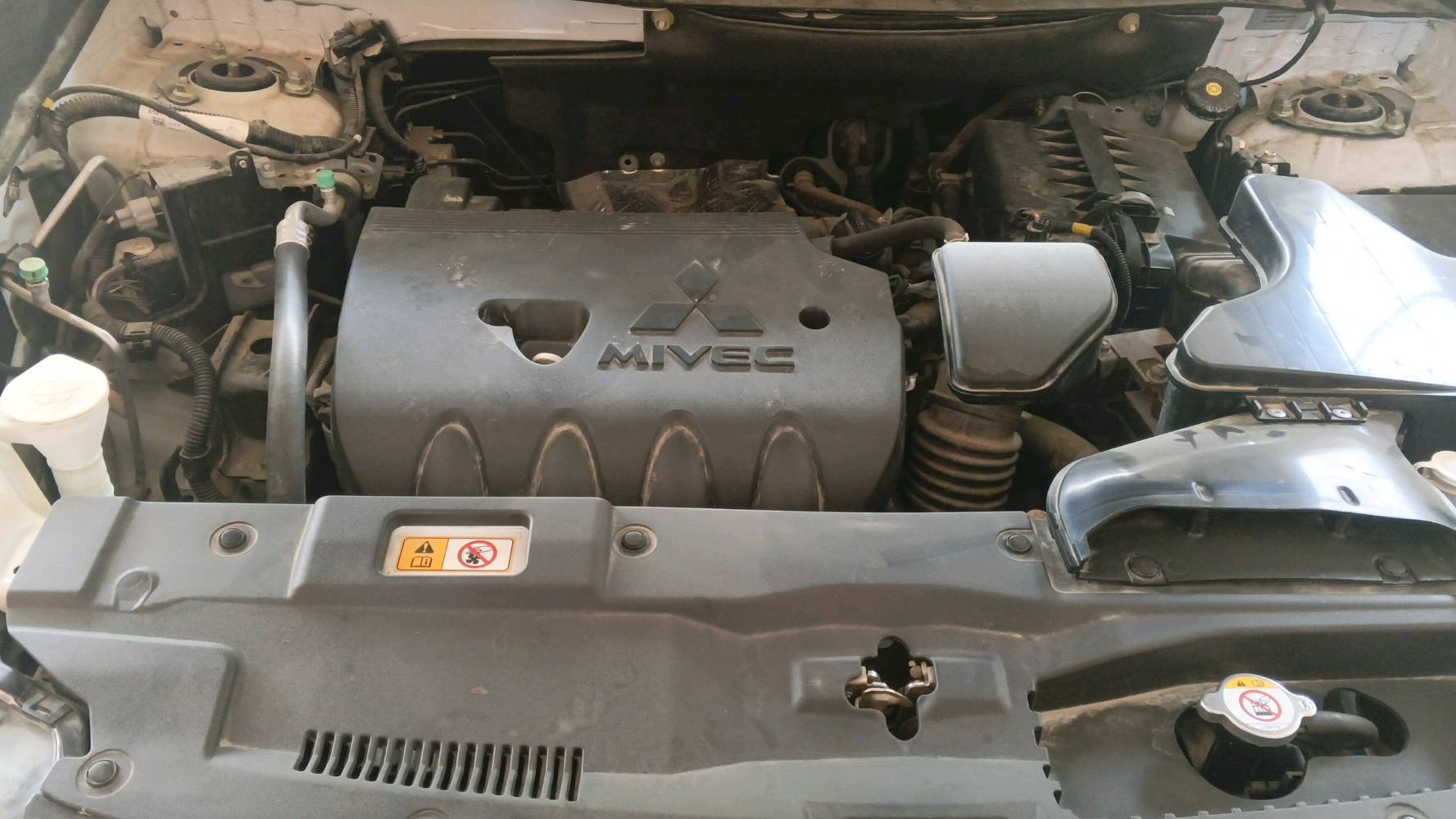 ميتسوبيشي اوتلاندر موديل 2022 ماشية 5500 كم خليجي محركMovc2000تنفس طبيعي كيرcvtثلاث وضعيات قياده ايكو نورمال سبورت كامرة خلفيه شاشة تحكمات مقود مثبت سرعة تسخين مقاعد أمامية دخول ذكي بصمة تشغيل عن بعد كشنات جلد أرضية السيارة جلد أوامر صوتية السعر 185 وبيها مجال مستعجل على البيع هاتف *********** مكاني صلاح الدين قضاء بلد 