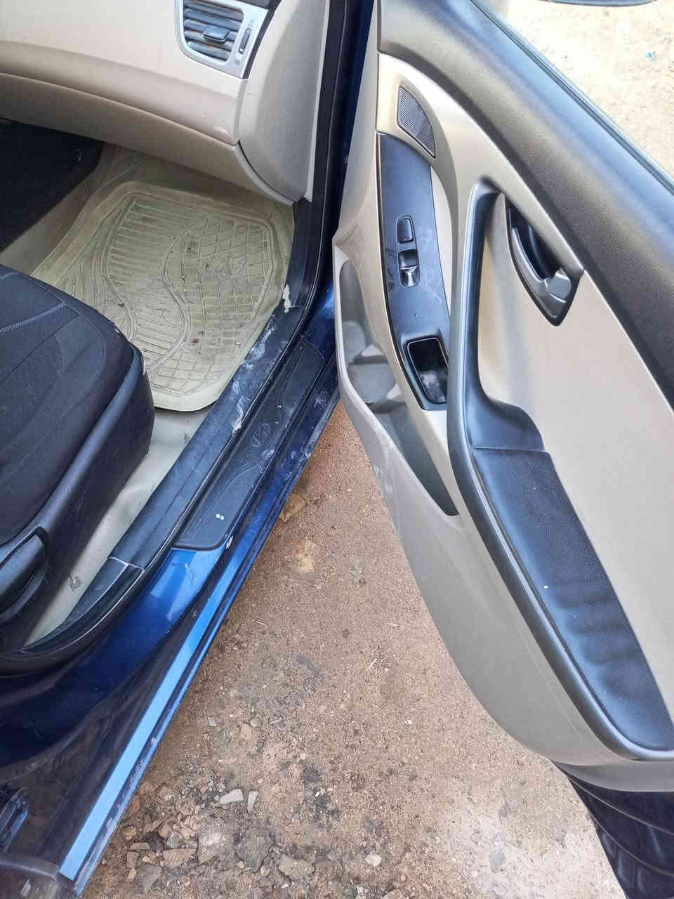 السلام عليكم هونداي النترا موديل 2016 مكينه جديد كير جديد تبريد شغال ليبل واحد تحويل  الشراي يتصل ***********
