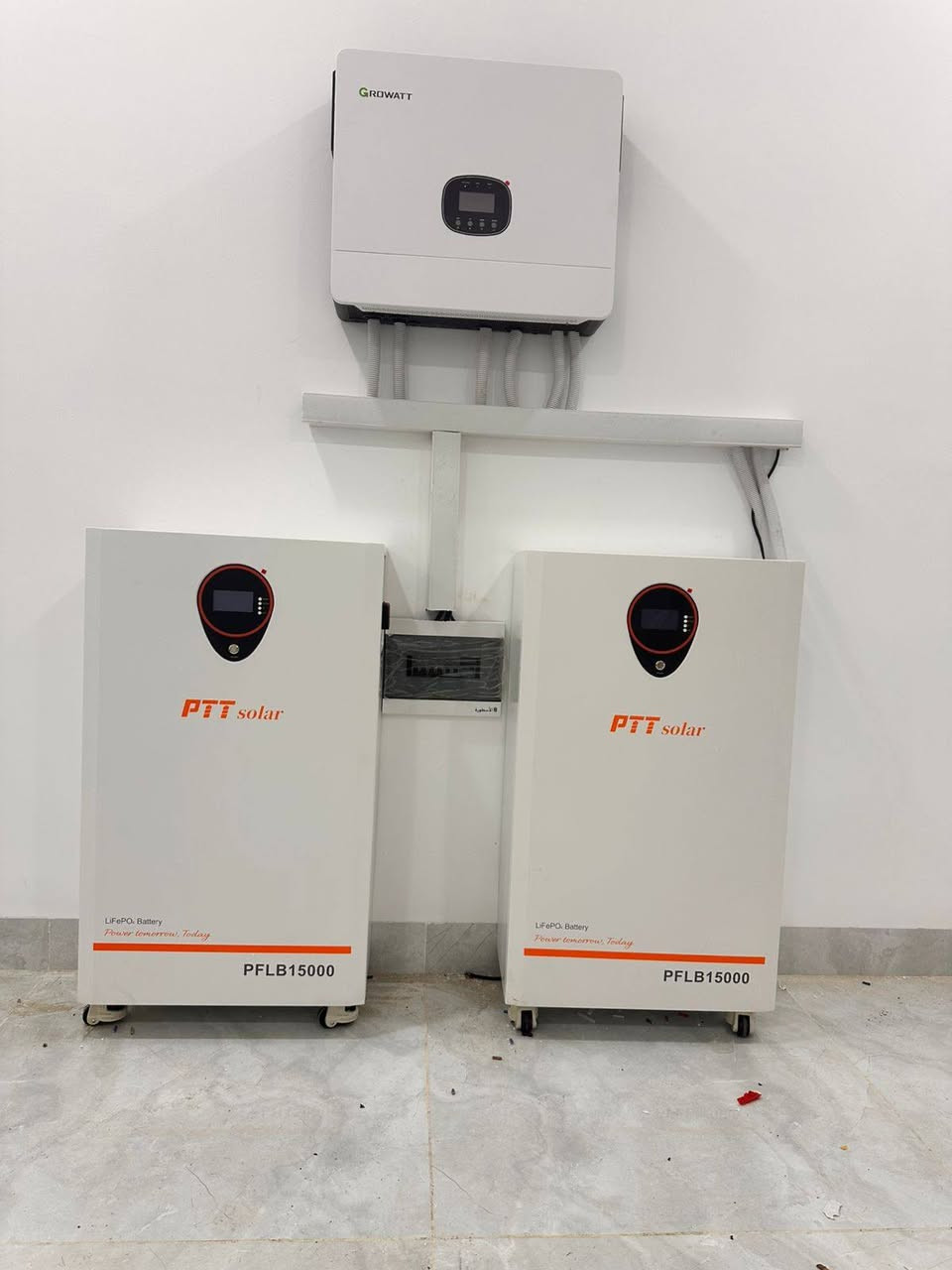 اليوم الثلاثاء الموافق 03/02/2026
تم بعون الله إكمال نصب  وتشغيل منظومة  للطاقة الشمسية في #قضاء #مندلي #سبعة #نيسان
تجهز 30 أمبير نهارا  30 أمبير ليلا وتتكون المنظومة من:-
1-ألواح شمسية عدد 15 قدرة اللوح الواحد 640 واط
2- بطارية نوع ليثيوم عدد 2 قدرتة البطارية 15 كيلو واط
3- أنفيرتر  قدرته 12 كيلو واط
4- بورد خاص بالمنظومة متكامل الحماية
5- هيكل حديد مغلون مقاوم للصدا
#ملاحظه: لانعمل ببطاريات التجميع الرديئة. 

بإدارة عمر ياسين 
وحسن سالم
للأستفسار أكثر الأتصال او مراسلة الأرقام  التالية. ‏
0771 206 0460  
***********
