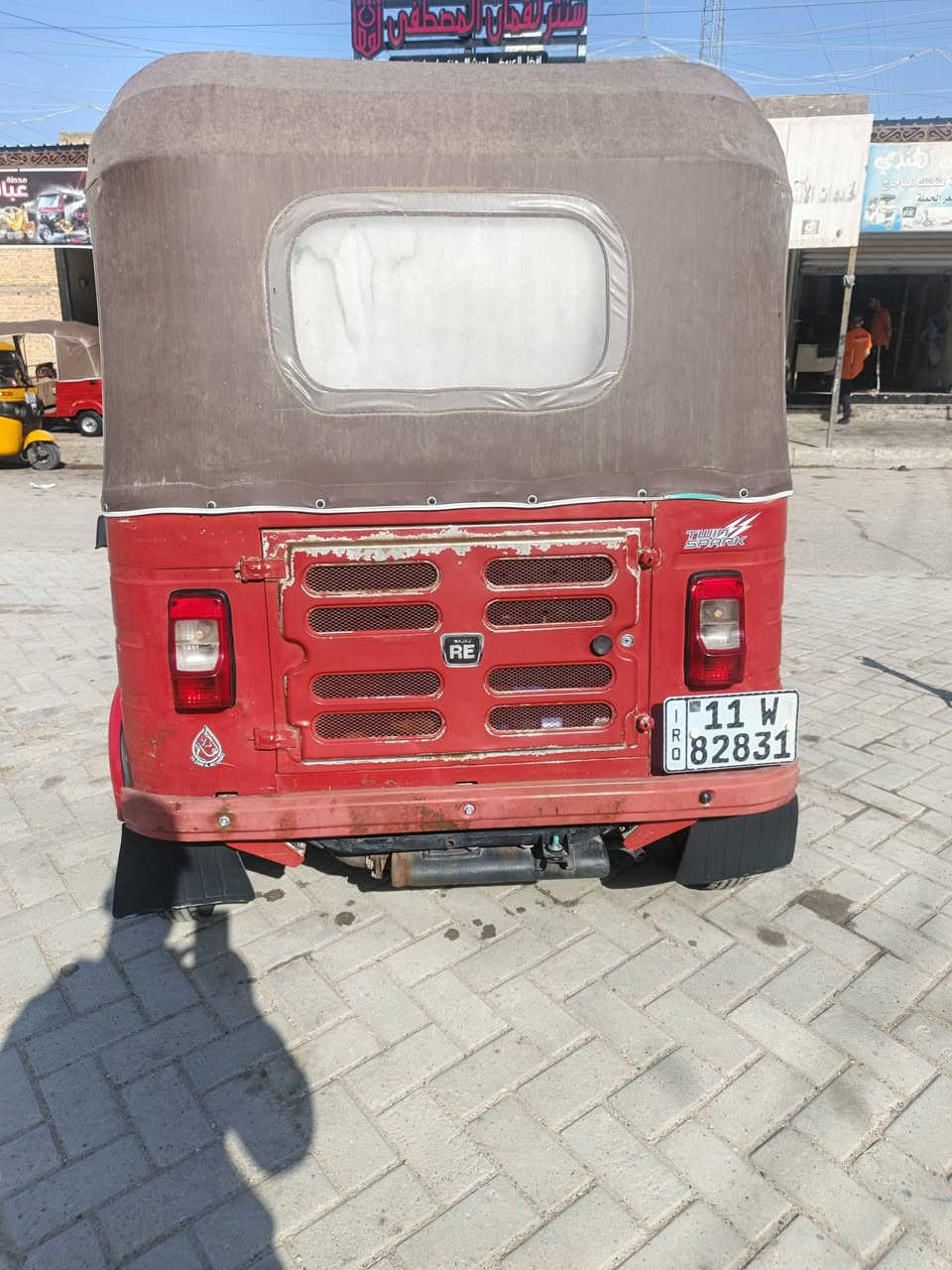 سلام عليكم تكتك للبيع موديل ١٨ للعنوان الحسينه مال راجديه ***********
