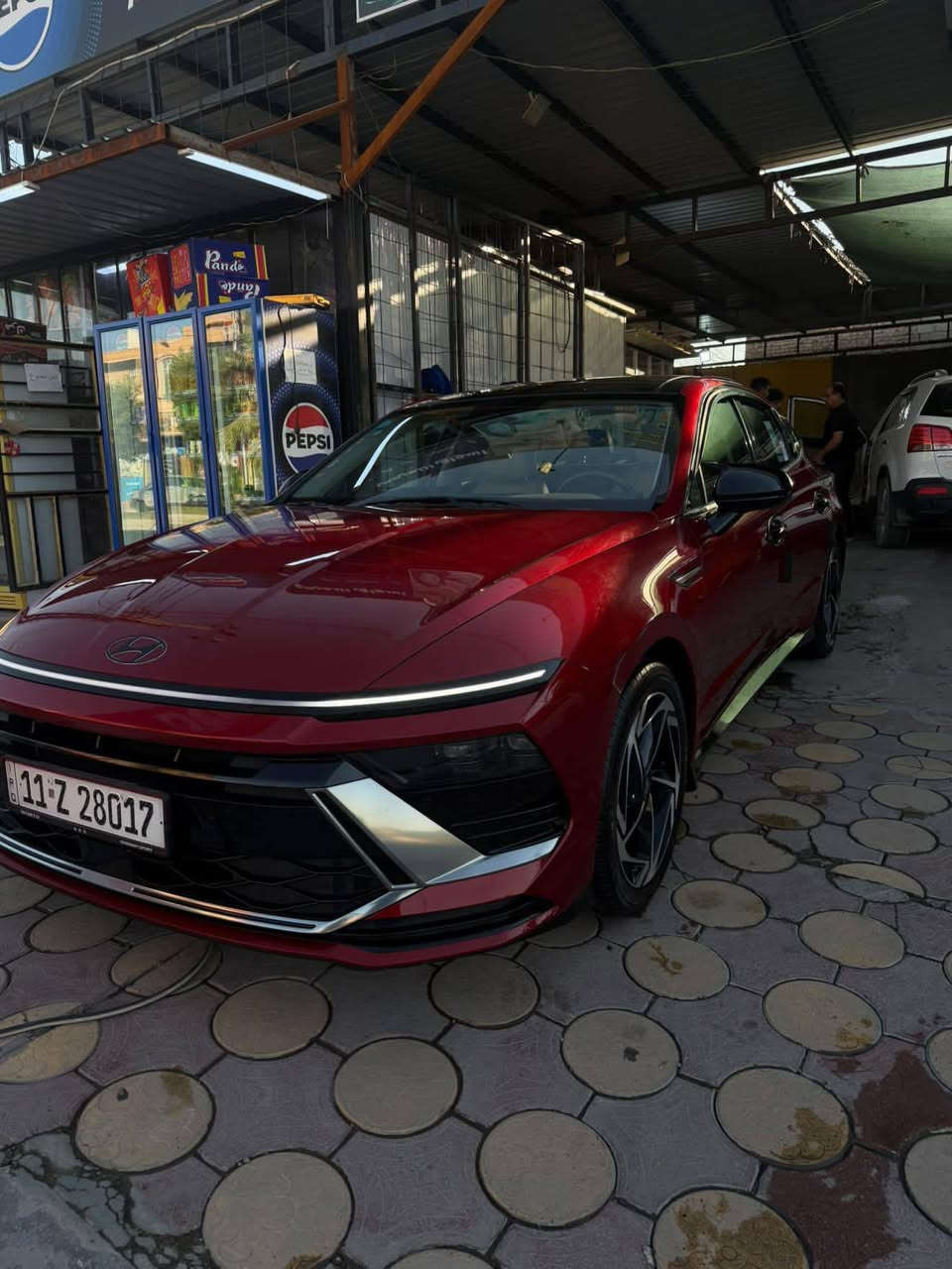 هونداي سوناتا 2025
HYUNDAI Sonata 2025 

◀️ مرقم بغداد / حره باسمي التحويل ثاني يوم

🚘 خليجي 

🚘 ماشية 63 الف كيلو 

🚘 موديل 2025

⚙️ حجم المحرك 4cylinder 2.5L

⚙️ مرتبط بناقل حركة أوتوماتيك 

⚙️ يبلغ عزم الدوران 245 نيوتن/ متر 

🐎 بقوة 191 حصان 🐎🐎

🔑 مفتاح التشغيل بصمة 

🔑 تشغيل عن بعد 

🪟 بانوراما  

🚗 دفع ثنائي FWD 

‼️ اريل نفكيتر 

📍حساسات أمامية 

📍حساسات خلفية 

💡لايت زينون + LED متصل 

🔦️ بك لايت LED متصل 

🚘 قبضات أبواب من الألمنيوم

🚘 دخول بصمة ذكي 

🛞 حجم الاطار 235/45R18

🛞 ويل كب 18

🛞 4 دسك

🛞 حساسات ضغط الاطارات 

✨️ اشارة في المرايا الجانبية 

✨️ المرايا قابلة للطي كهرباء 

🎈عدد AIR BAG 2

🚗 هاند بريك كهرباء 

🚗 ا ABS 

🖥 دشبول شاشة ديجيتال متصل 

🖥 شاشة Apple Car play 

📷 كاميرا دوارة 

💡الانارة الداخلية LED 

⭕️ مقود جلد حياكة 

⭕️ شفتات مقود 

🛣 مثبت السرعة Cruise 

🎶 المودات والاوامر الصوتية 

🎶ا Bluetooth    

🔋شاحن هاتف Wireless 

⚡️مخرج منفذ الطاقة 

🔍فحص نظام السيارة 

💺تتسع المقصورة ل 5 ركاب

💺المقاعد جلد قرميدي 

💺حركة المقاعد الأمامية كهرباء 

👶 مثبت مقعد الطفل ISOFIX 

‼️ المرآة الوسطية أوتو دم 

❄️ تبريد شاشة مناخين منفصلين 

❄️ قطعتين تبريد 

🚘 أوضاع القيادة Drive Mode 

🚘 أوتو هولد Auto Hold  

⛷️ نظام مانع الانزلاق  

🚘 تطعيم الدواخل ألمنيوم 

(السياره كل تبديلاتها دهن شركه) 

السيارة مكفولة كفالة عامة 

اي ستفسار اتصل ***********

مكان السيارة الأنبار فلوجه
