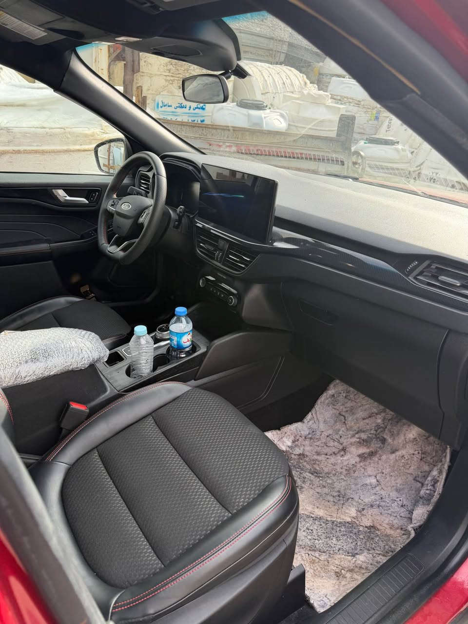 Ford escape 2023 
Nrxe 109
فۆرت ئيسکەيپ سەيارەکە زۆر بێمەسرەفە 
بەس کامل بۆياخی ئەمەريکايە  شت بەر سەقفەکەی کەوتوە 
هەتا بڵێی بێ کێشەو بێ مەرەفە 
2مانگ کاتی لەگەڵايا کاتی نەشکاوە 
هەمو گيانی بەشەرت 
گێڕو مەکينەی بەشەرتە 
تەنها 18 mil ڕۆشتوە 
معامەلەيەکی کەمی هەيە 
نرخی 109گەڵايە 
بۆ زانياری زياتر *********** السليمانية, العراق
