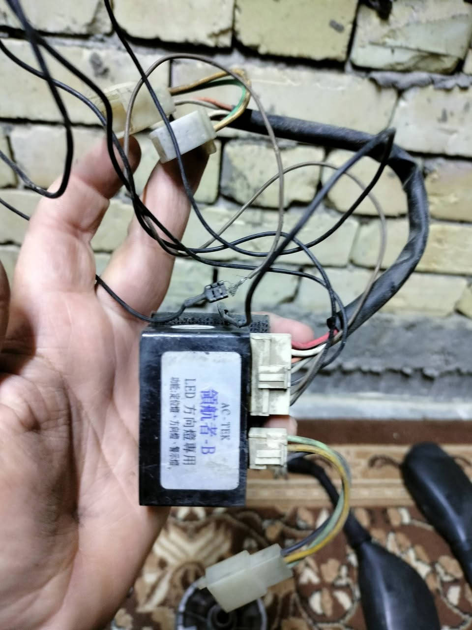 غراض رمبه سكنس وجيتي ار  للبيع 
بك لايت ثعلب ابو الولد متحرك 
فلاشات ثعلب 
كتف اشاير ثعلب 
صينيه سكنس بلاديه
صينيه جيتي ار سوده مشطبه رياضية
صينيه جيتي ار انسيواي
صونده زركه مال سكنس وجيتي ار
فج مال سكنس وجيتي ار 
دشلي انسيواي مال جيتي ار 
دشلي جيتي ار بلادي
عداد رون رياضي جوكر 
يدات بريك كرزيات مال سكنس عام وجيتي ار 
شوته مال سكنس وجيتي ار كرزيه 
كلوب زنون عدسه ابيض واصفر سكنس
 ويل خلفي وتاير كامل مال ثعلب جيتي ار 
تاير أمامي ابو الحيه سكنس 
براغي رياضي 
صناديك جوكر 
حوض مال سكنس لد بي تصليح 
قبق فلاوين جيتي ار 
حديده قبق فلاوين جيتي ار
كفرات عدله مختمات
قاعدة مال رقم جوكر 
قاعدة مال مبايل
دبل ماكس رياضي 
قاعدة مال نوزل سكنس وجيتي ار
مري سكنس وجيتي ار بلاديات
بيم رياضي بوش 
سلايدرات بوش رياضي لون اسود
جامات صفح سلفر ونج بلاديات 
ملقط ازرك 
كلج جيتي ار امامي ويا الخرز مالته حطب ابيعه 
ستاند ستيل صفح جيتي ار وسكنس 
 هندر ستيل سكنس وجيتي ار
عنواني بغداد حي اور قرب الفلسطيني 
رقمي ***********
