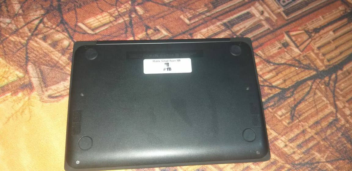 لاب توب كروم نضام موبايل شاحنه تايب سي نضيف كلش سعر 65 بي مجال تفاصيل خاص او تصال ***********
