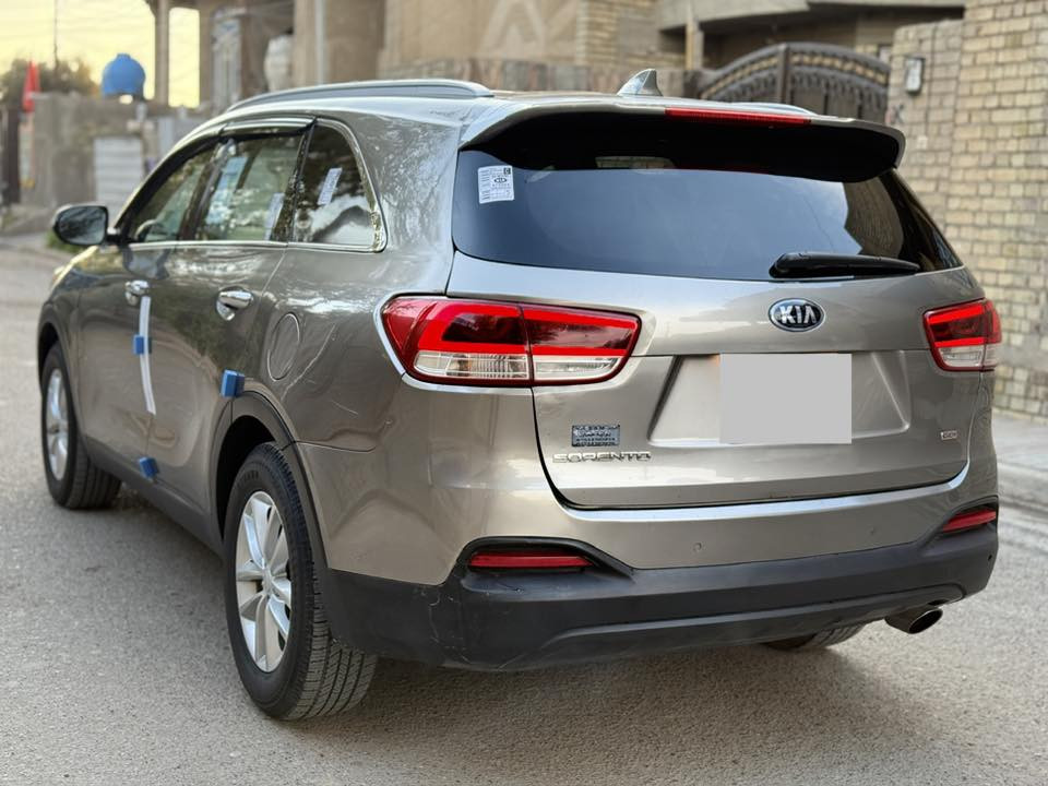 #سورنتو2017وارد أمريكي #حادثها جاملغ الخلفي والباب الخلفي قطعتين صبغ بس كشنات تدفئه مواصفات نص فول  شاشة كامره خلفيه 4 انضمه قياده كشن كهرباء اشاير بالمري ترحيب اشاير بل مري عدسات ضوئية #مكينه2400 #سياره7راكب سياره ماشيه 88الف جديده بمعنى الكلمة سياره مال بيت أي نقص مابيها رقم اربيل تحويل ثاني يوم #عنوان بغداد الرصافة #سعر157وبيها مجال بصيط #للاستفسار ***********
