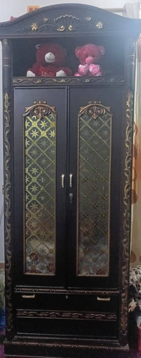 غرفه 6ملحق ملكيه للون باذنجاني داخل خارج صاج 5ملم ضخمه الغرفه السعر 1.600
هذا رقم صاحبها ***********
