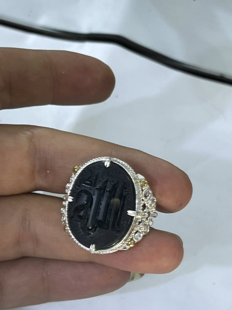 السلام عليكم 
مجموعه خواتم للبيع كلمن وسعره اختار الخاتم وكلك بسعره او راسلني واتساب ***********
